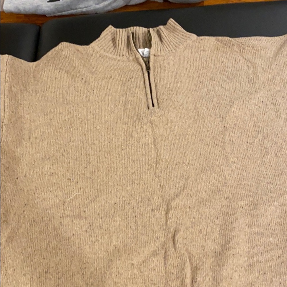 Men’s sweater